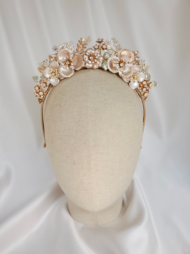 Antonella Crown
