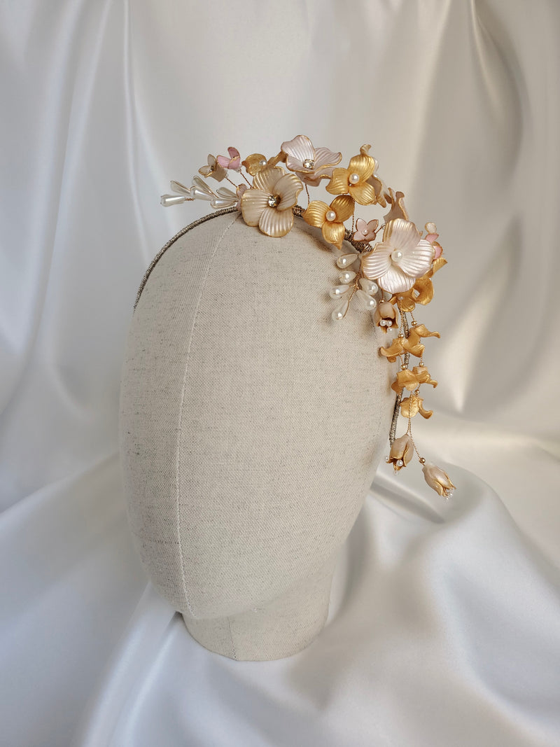 Aurelia Crown